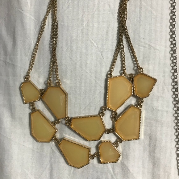 Accessories bundle 👌🏽💕 - Picture 2 of 6